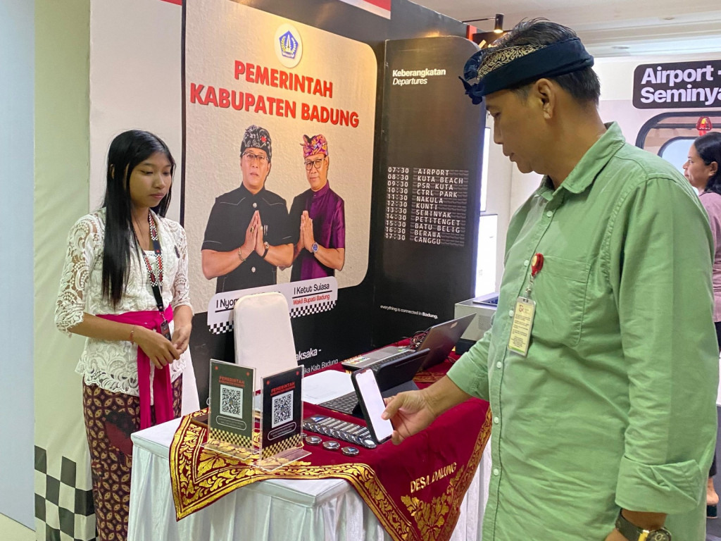 KIM Desa Dalung Angkat Inovasi Desa Digital Dengan Nama"Sekar Tunjung" Dalam Ajang Lomba Stand Inovatif Bali Development Festival 2024